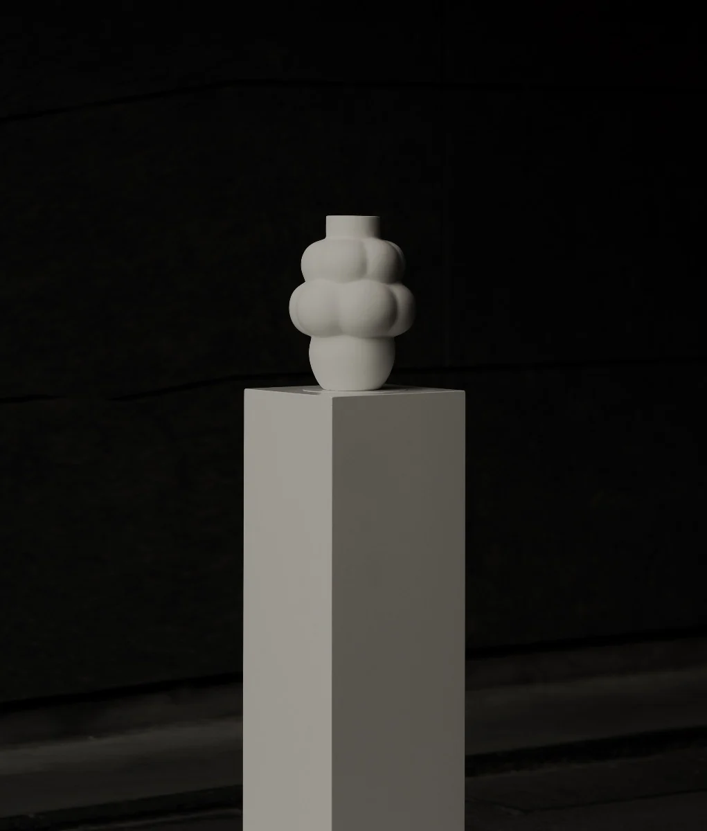 Louise Roe  Balloon vase #04 keramik, raw white - H:32 cm.