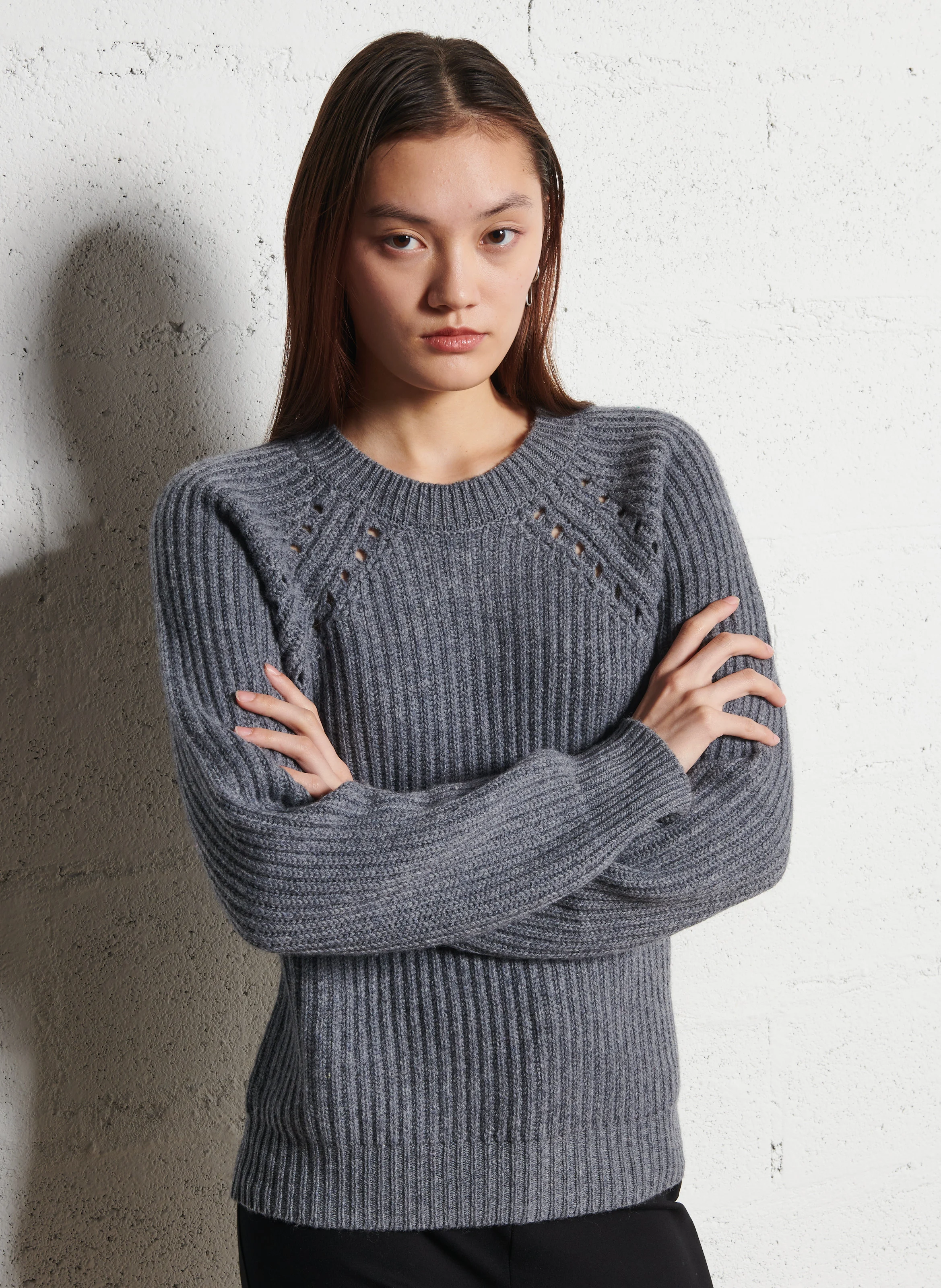 AMALIA - Pull col rond| Noir