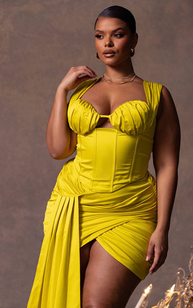Chartreuse Corset Chartreuse En Satin Froncé À La Poitrine Avec Construction Renforcée