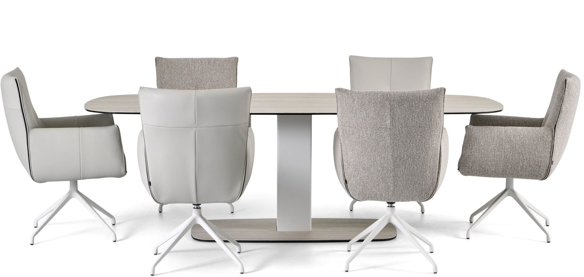 Montèl   Yuno Eettafel