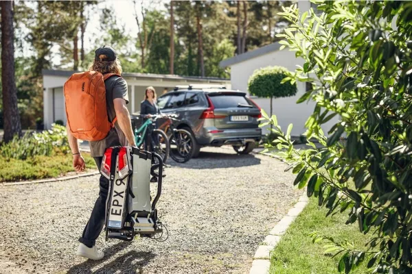 Thule EasyFold XT F, Cykelholder, Tilkoblingsanordning til bag på bilen, Aluminium, Aluminium