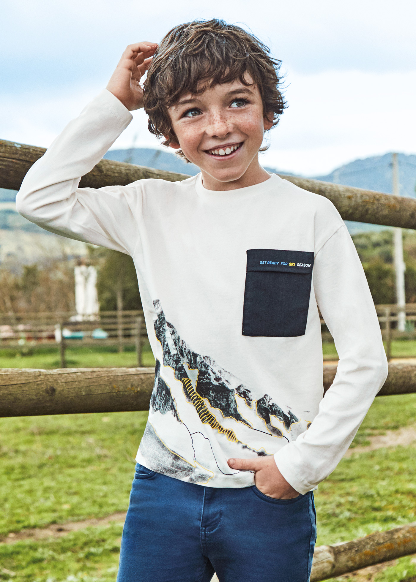 Camiseta infantil Better Cotton com bolso
