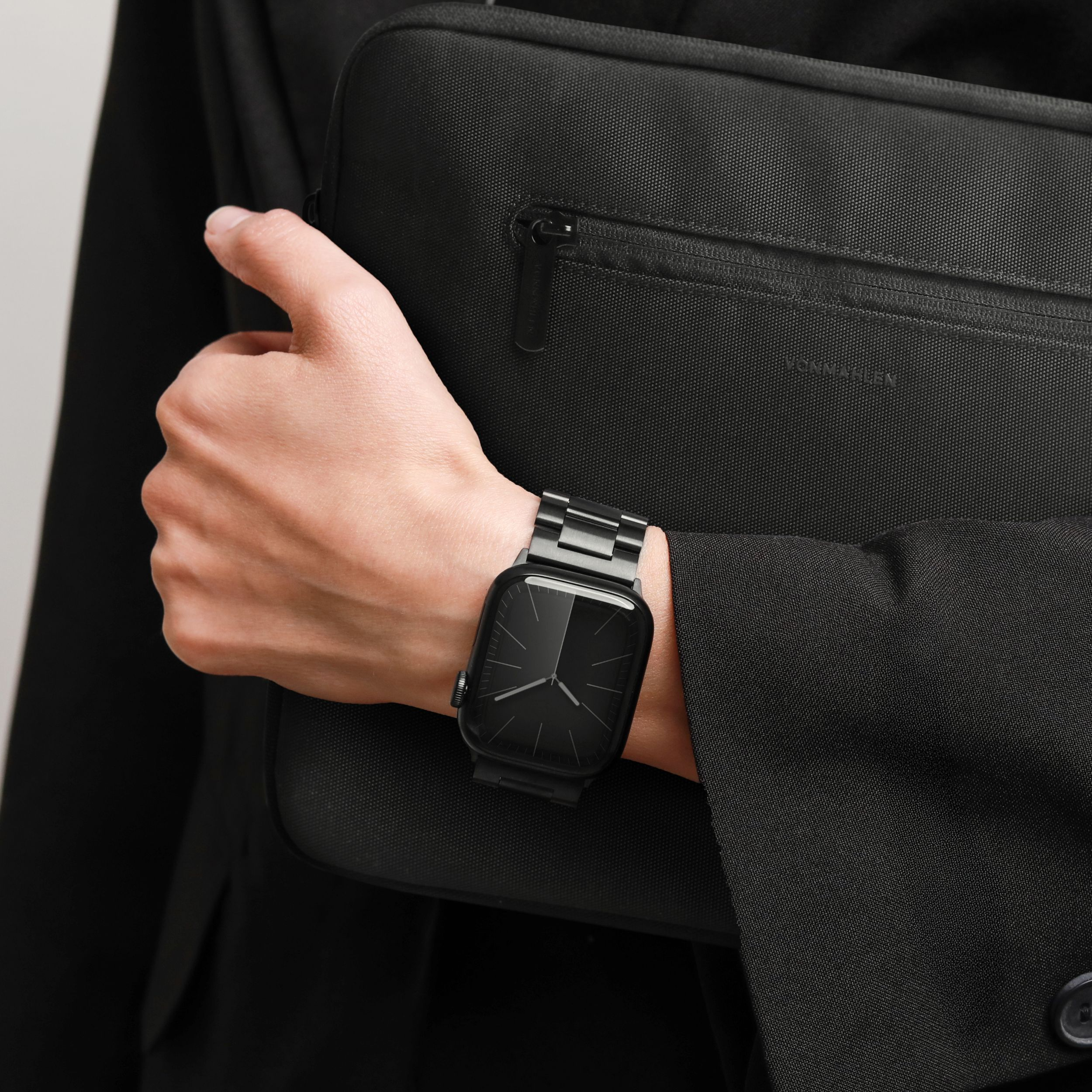 Link Bracelet 2 Apple Watch (42/41/40/38 mm) Edelstahl Gliederarmband mit Faltschliesse (AWS00199) - Schwarz