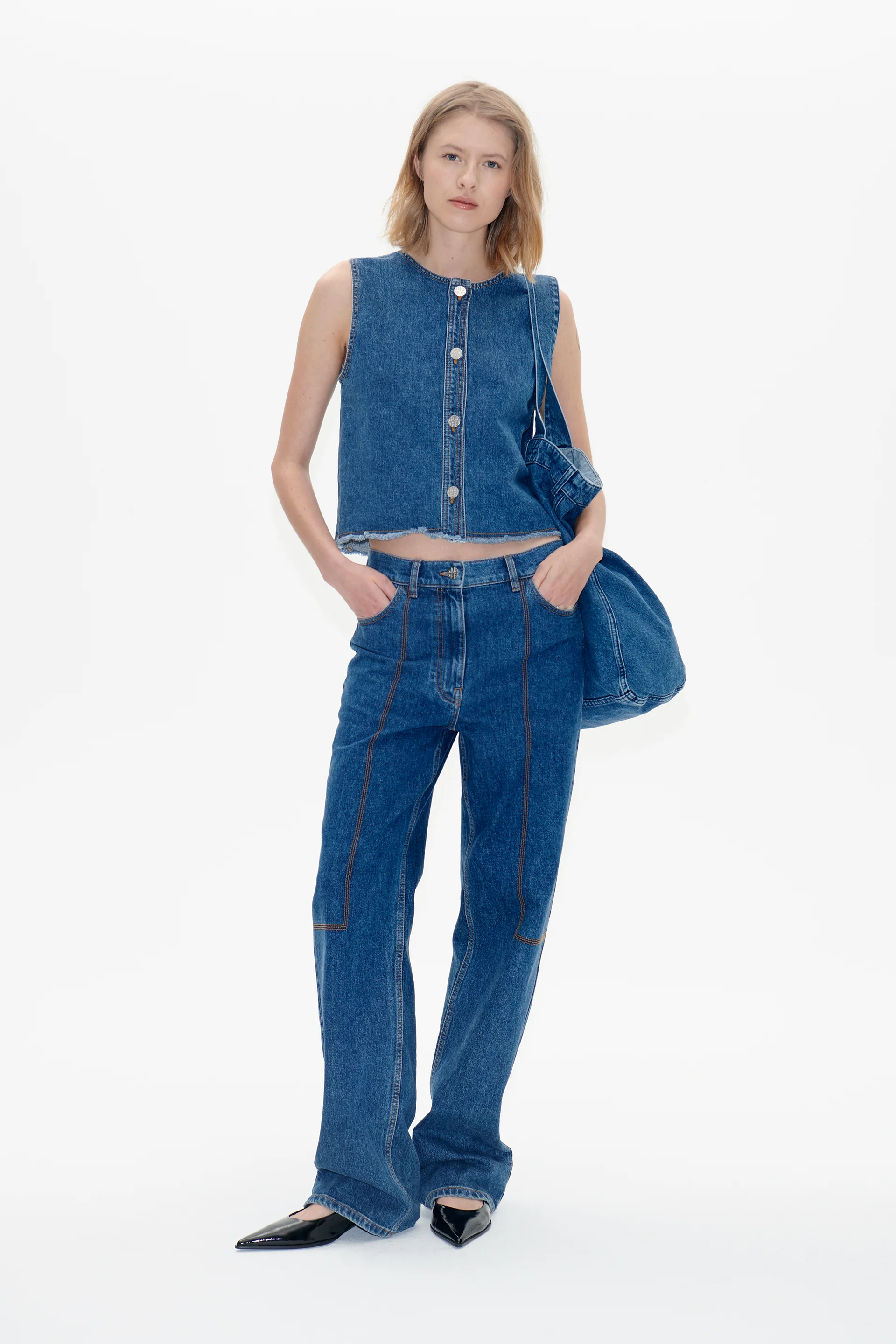Baum und Pferdgarten  Nilda straight leg jeans - Classic Blue Denim