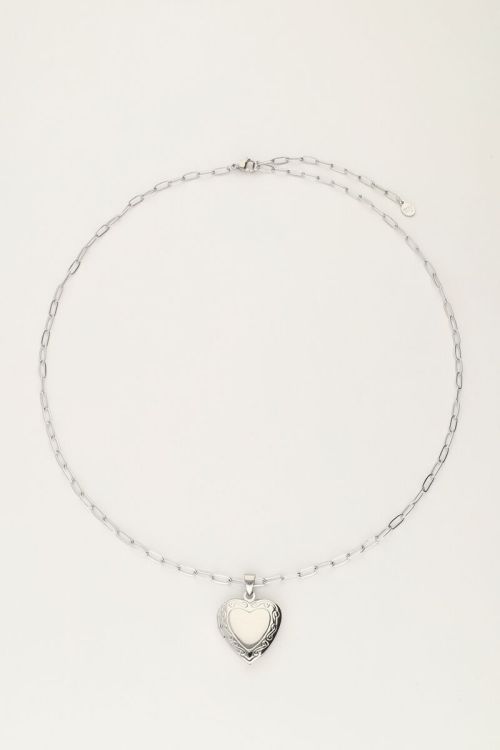 Vintage schakelketting met hart medaillon
