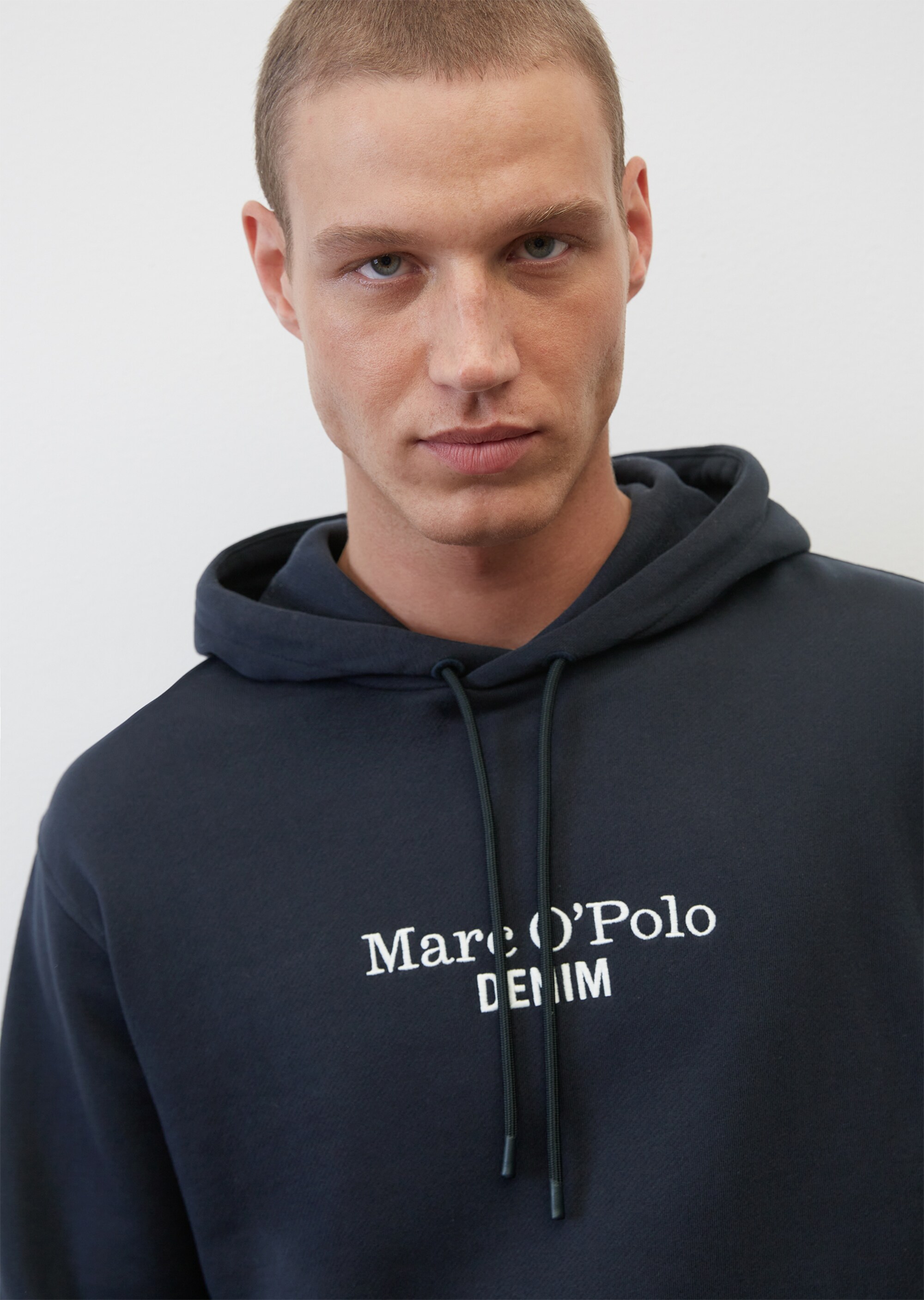 Kapuzen-Sweatshirt relaxed aus reiner Bio-Baumwolle