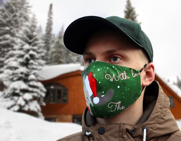 Munnbeskyttelse med julemotiv (Julren)