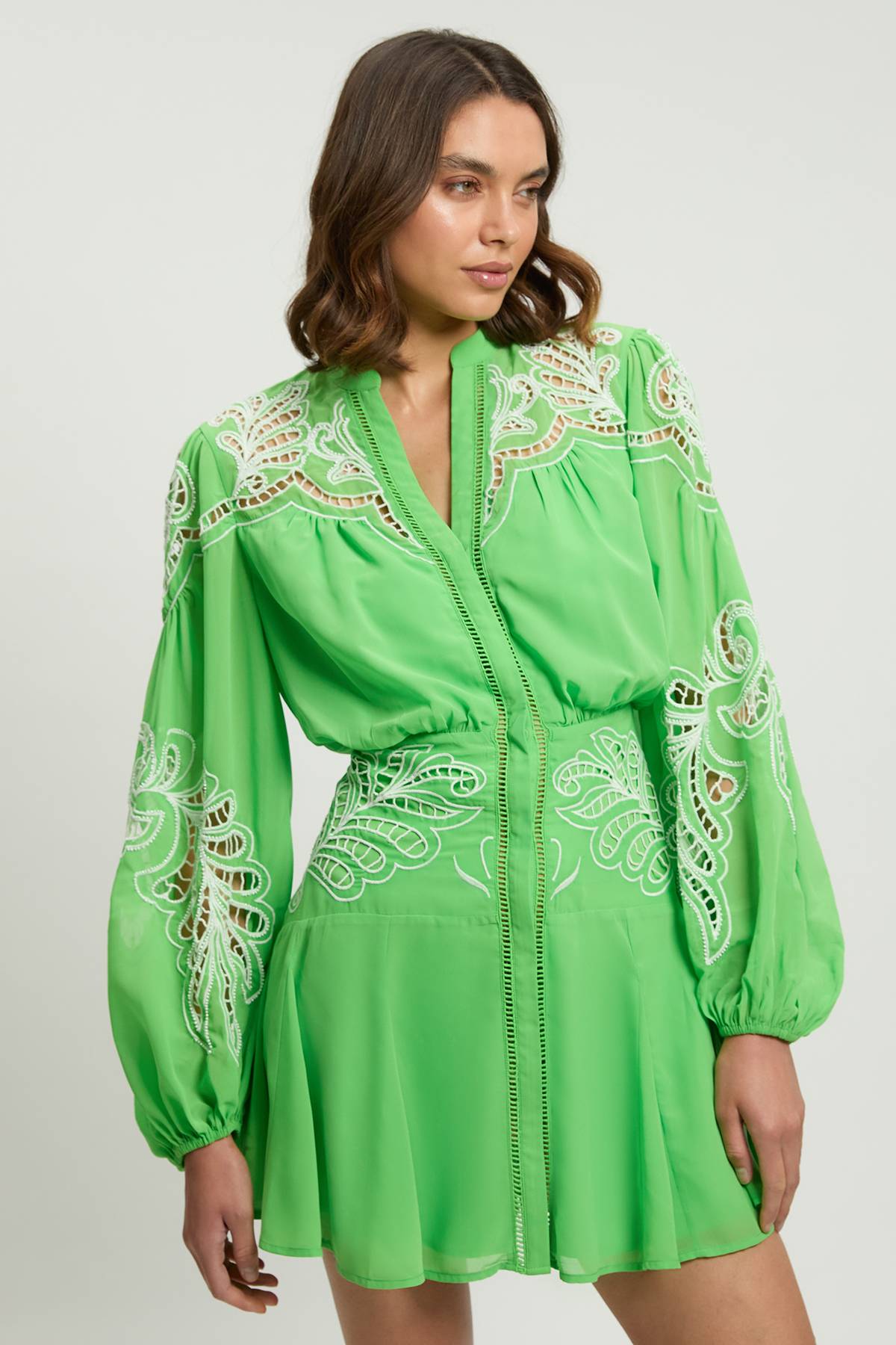 KarenMillen Robe Mini Tissée Brodée De Perles À Découpes Ajourées