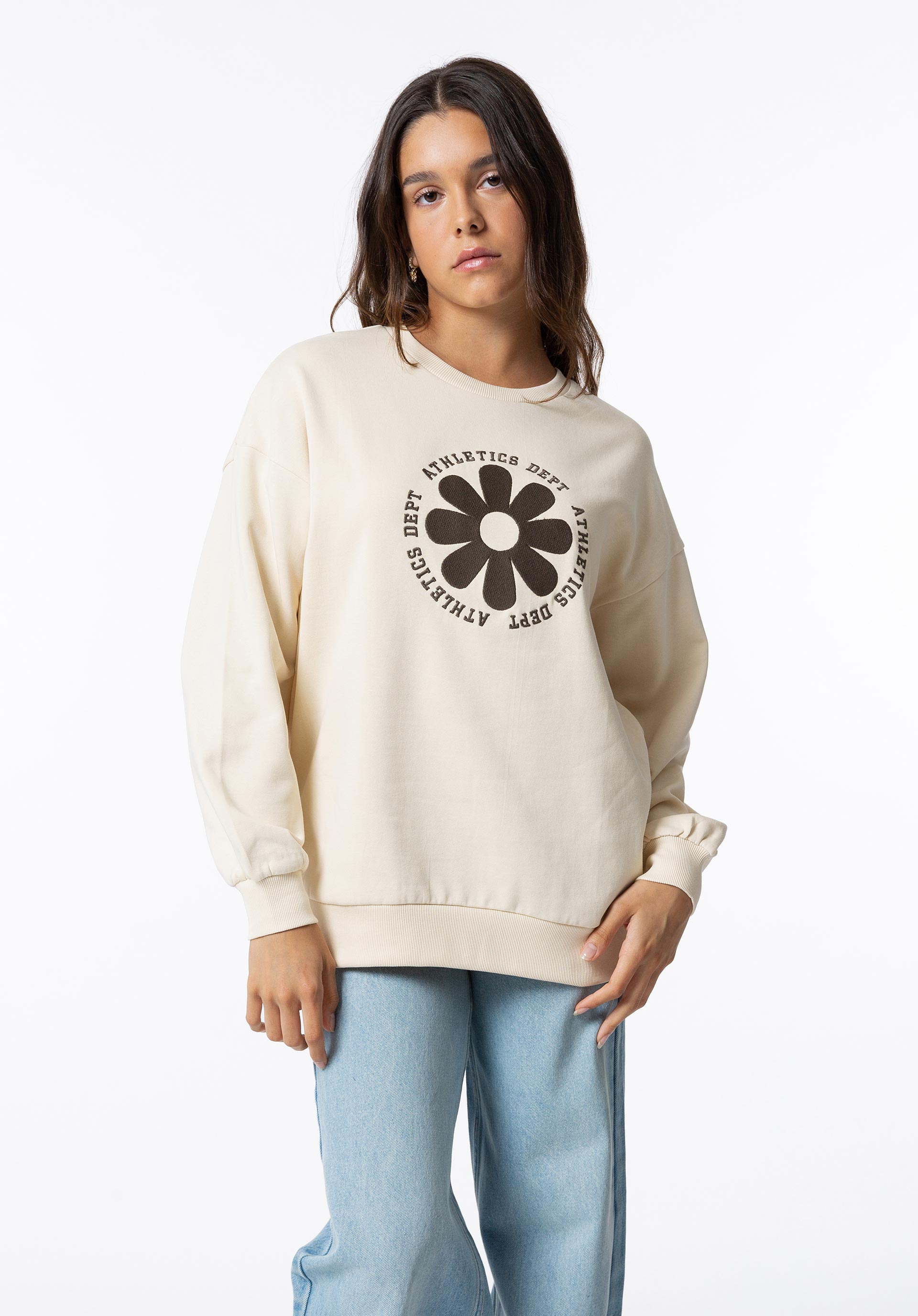Sweatshirt Bordado com Abertura nas Costas