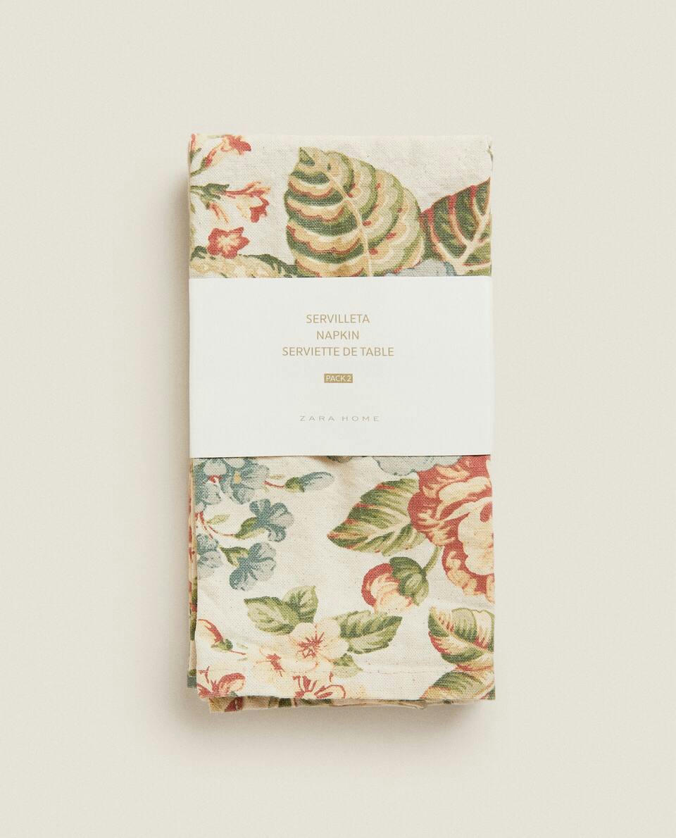 GUARDANAPO COM ESTAMPA FLORAL