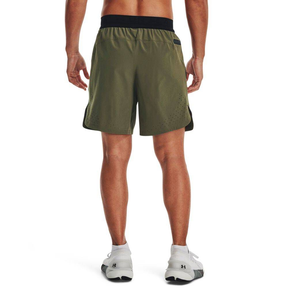Under Armour| Herren Trainingsshorts PEAK WOVEN