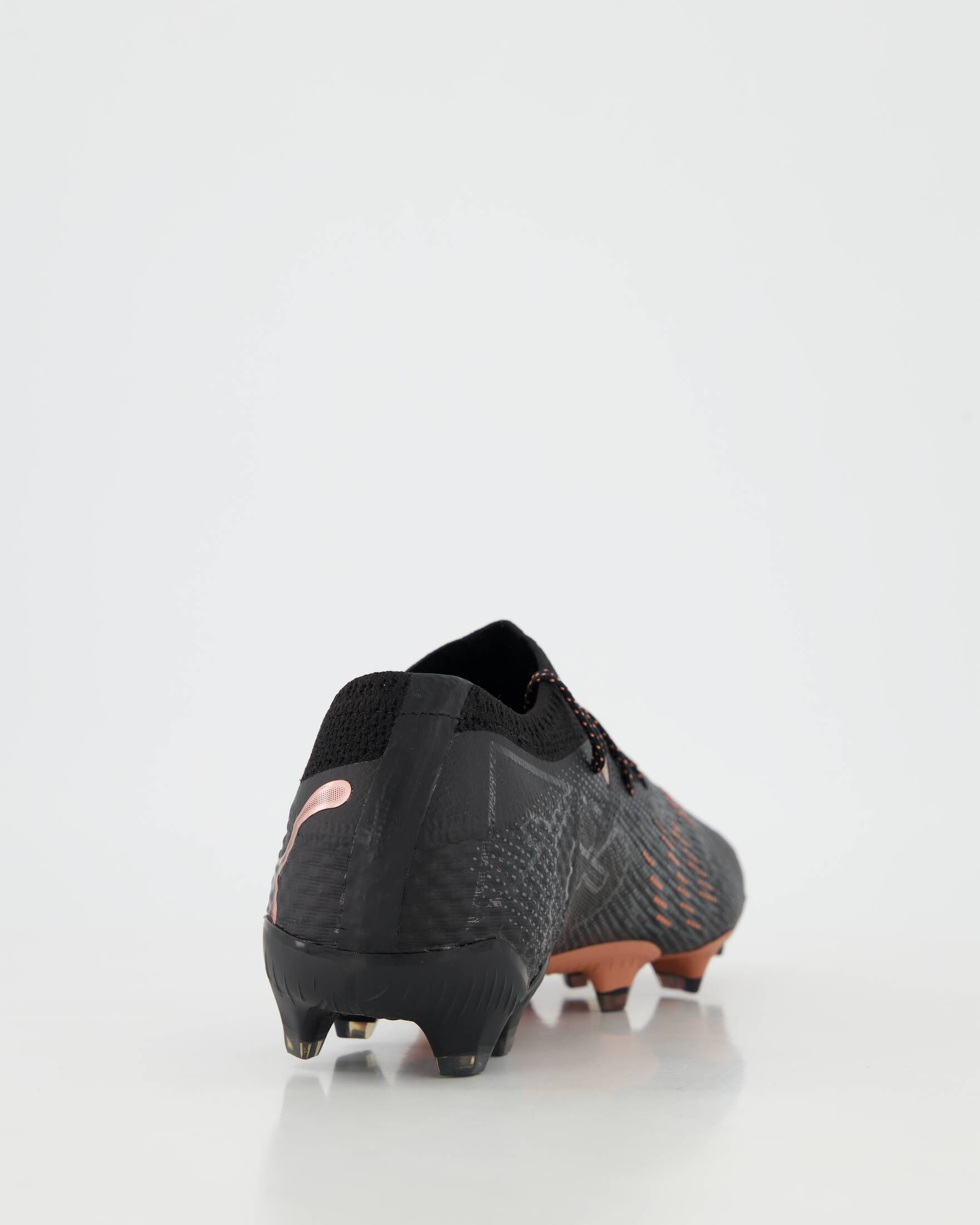 Puma| Fußballschuhe FUTURE 7 ULTIMATE FG/AG Low