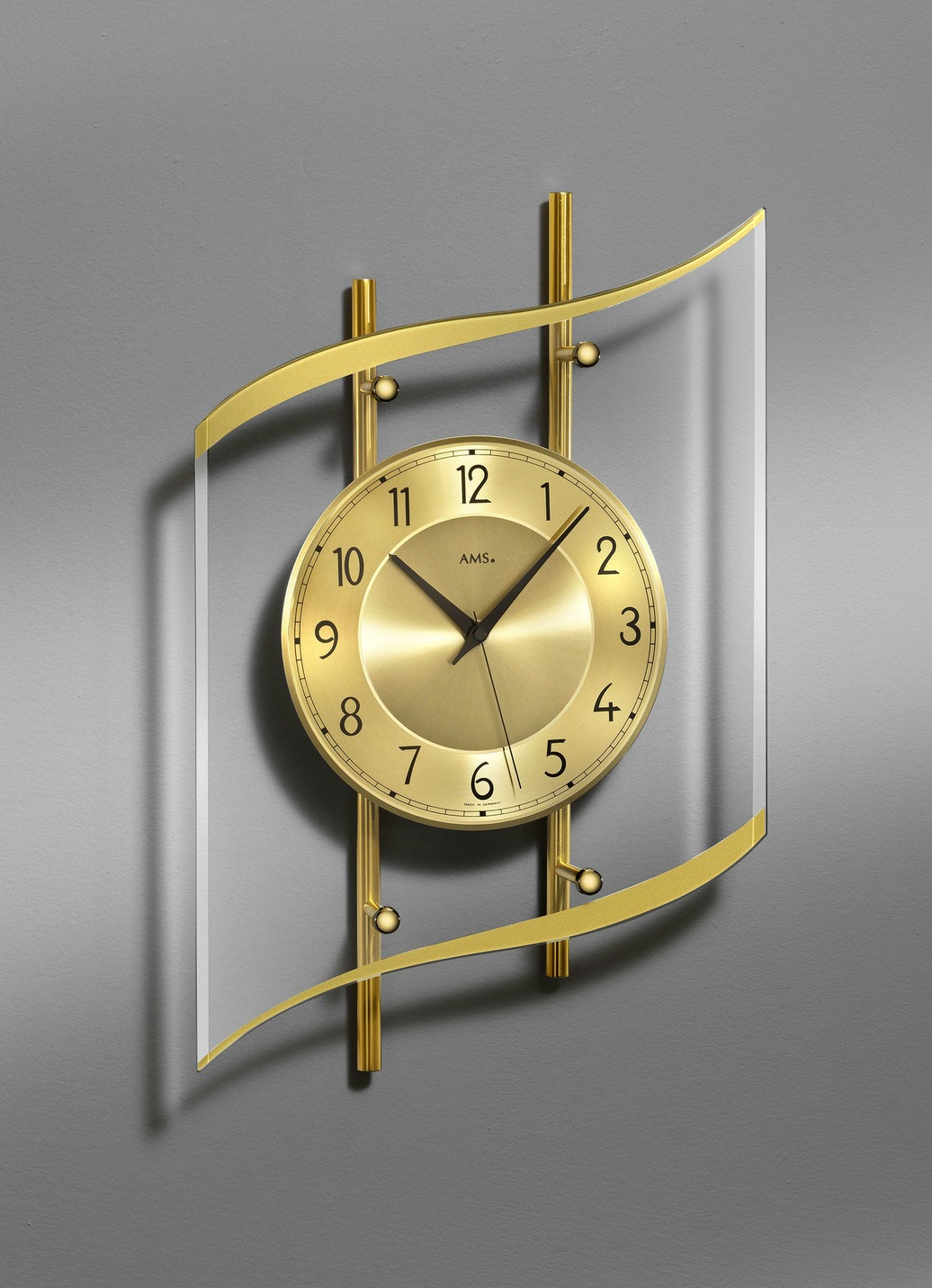 Wanduhr mit Funkuhrwerk