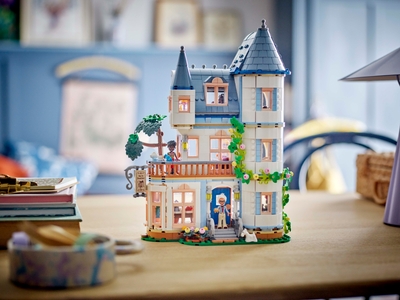 LEGO Bed and breakfast in kasteel (42638)