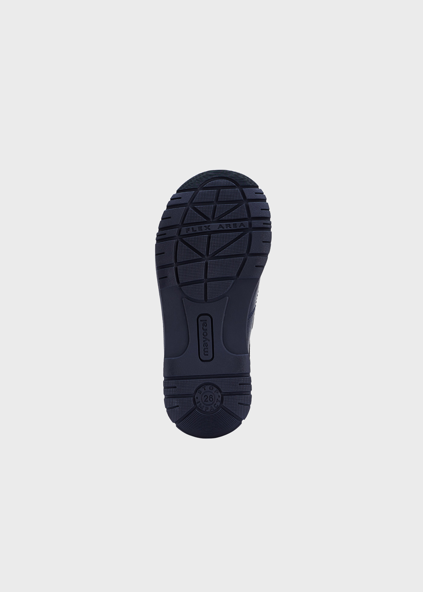 Sapato escolar esportivo
