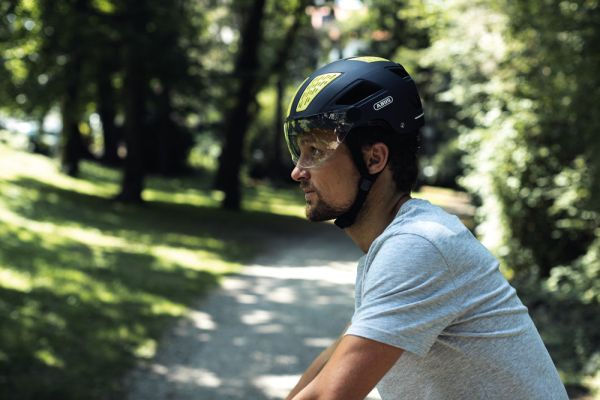 Abus Hyban 2.0 Ace Cykelhjelm, Velvet Black