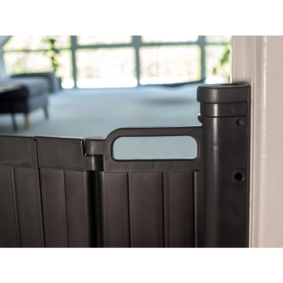 BabyDan Guard Me - Automatisch faltbares Schutzgitter 64,5 bis 89 cm, Schwarz