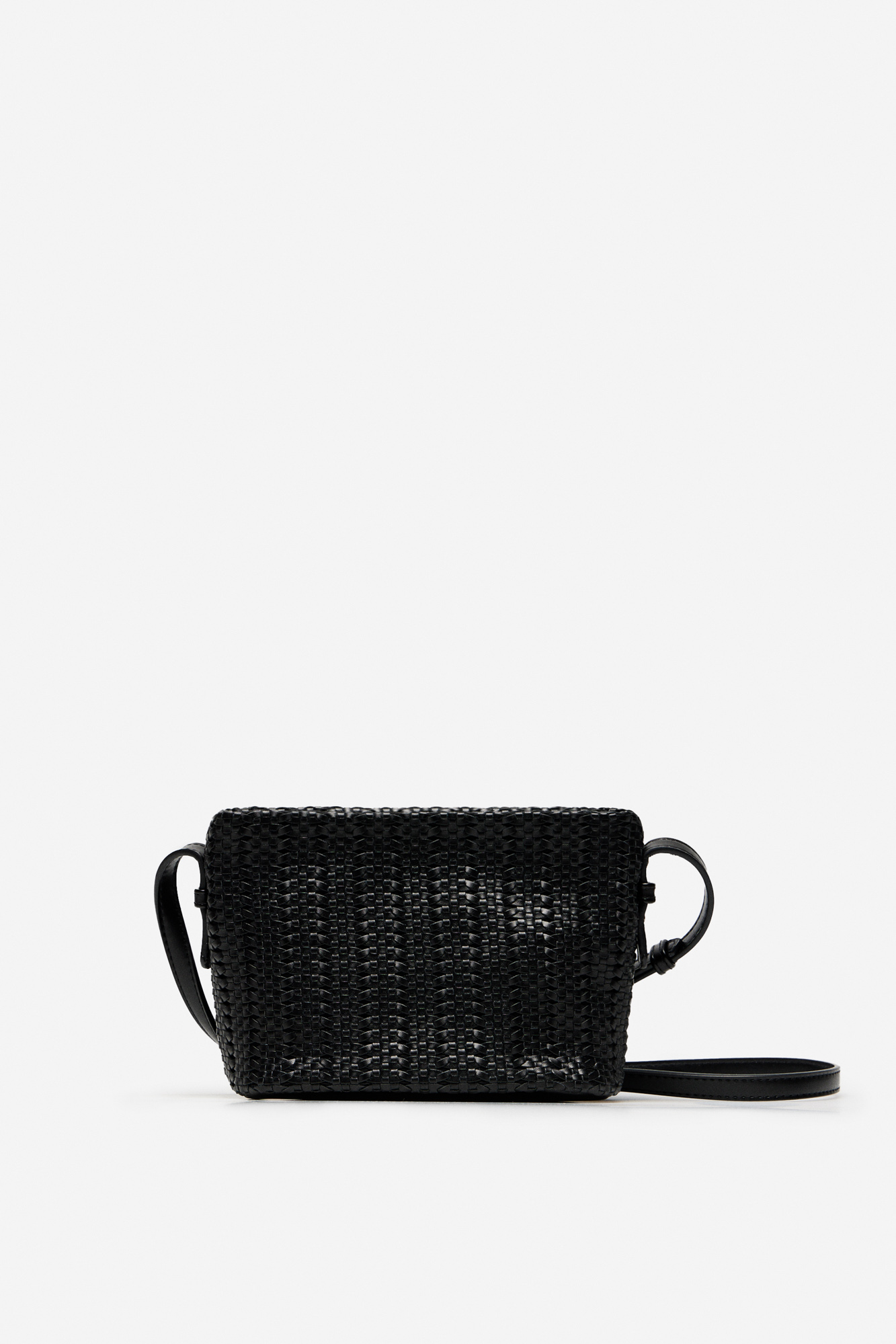 Bolsa de ombro trançada