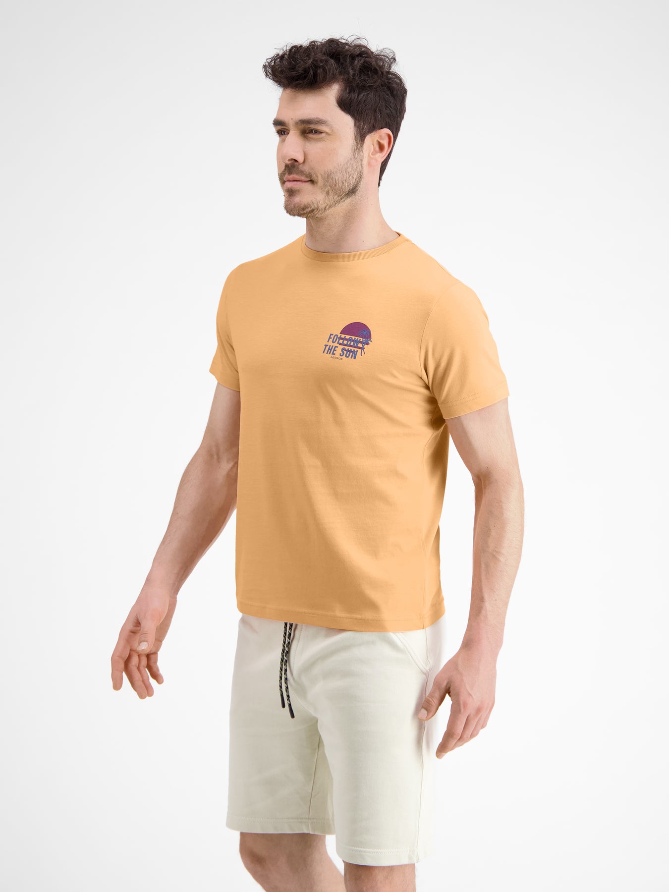T-Shirt mit Brustprint *Follow the sun*
