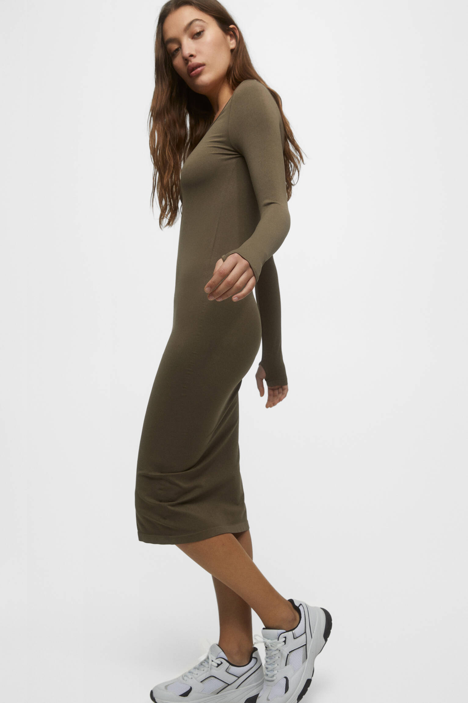 VESTIDO MIDI ELÁSTICO - TOST.OSC