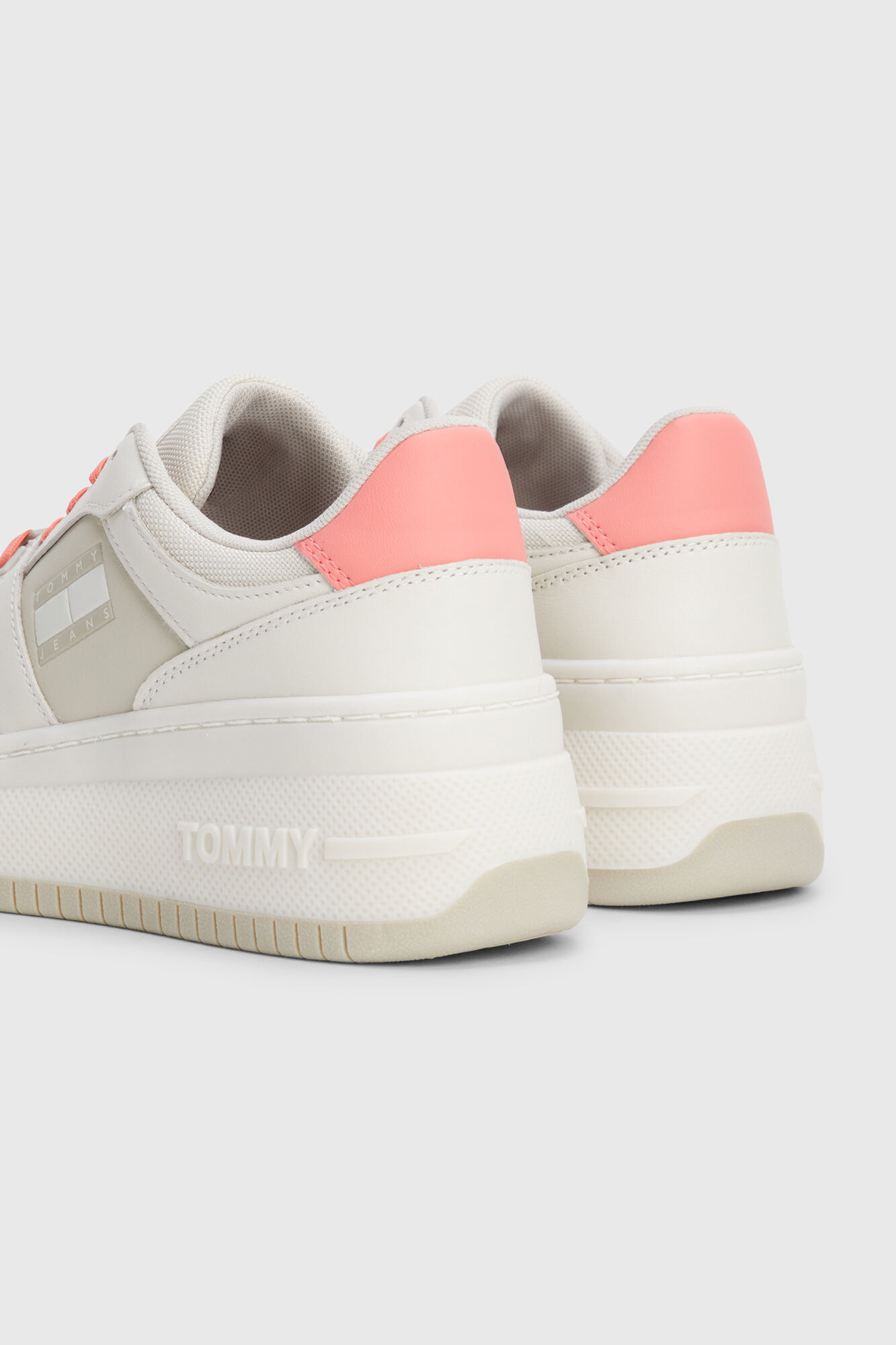 Tênis de basquete plataforma retrô feminino Tommy Jeans
