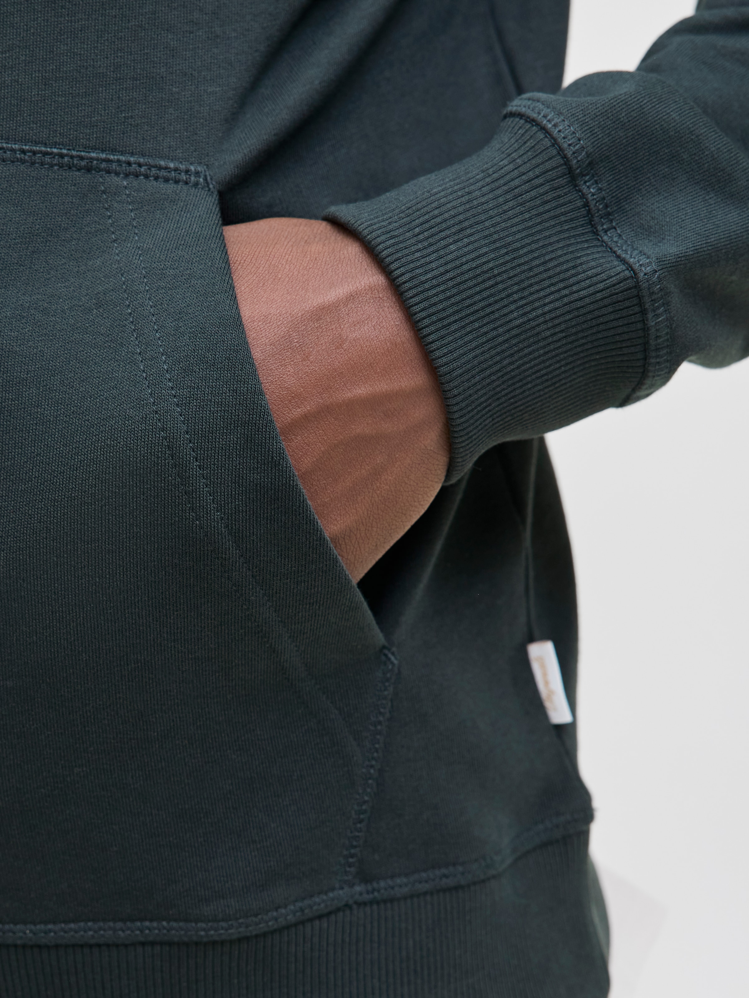 Jack & Jones Kapuzensweatshirt »JORNORREBRO EMB SWEAT HOOD NOOS«, mit Logo Print