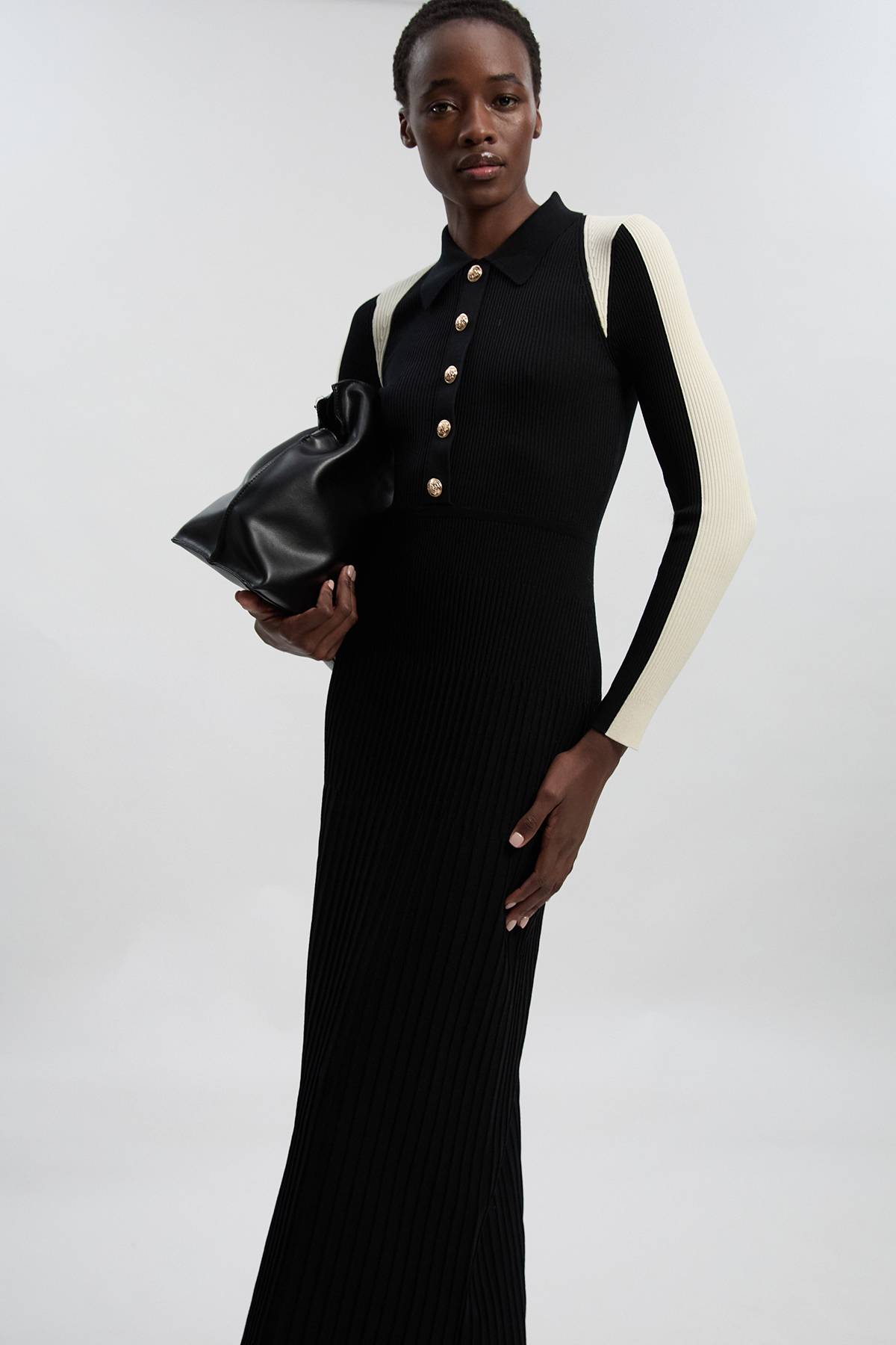 KarenMillen Robe Mi-Longue en Maille Côtelée à Blocs de Couleur Style Militaire