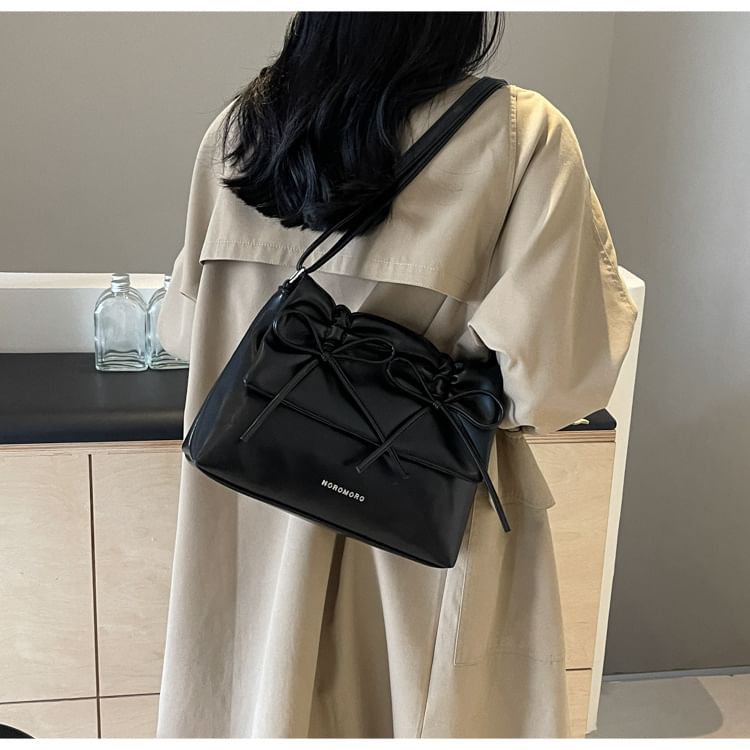 FAYLE - Crossbodytas van imitatieleer met flaplint