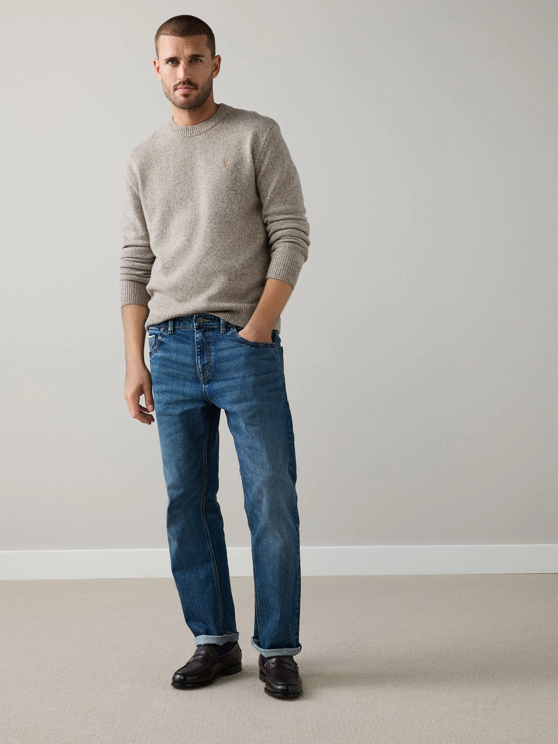 Neutraal - Regular Fit Signature 100% Lambswool Stag Crew Jumper