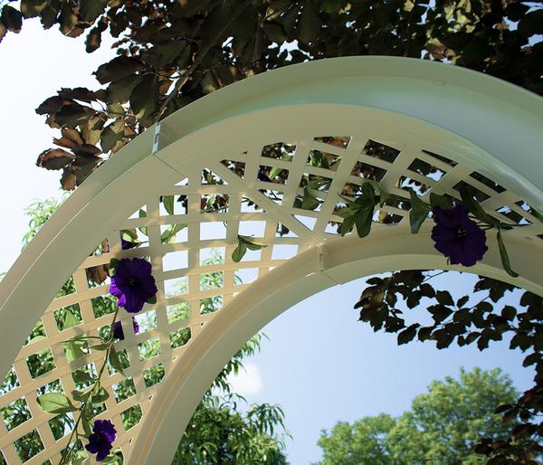 KHW Kunststoff-Gartenbank mit Rosenbogen
