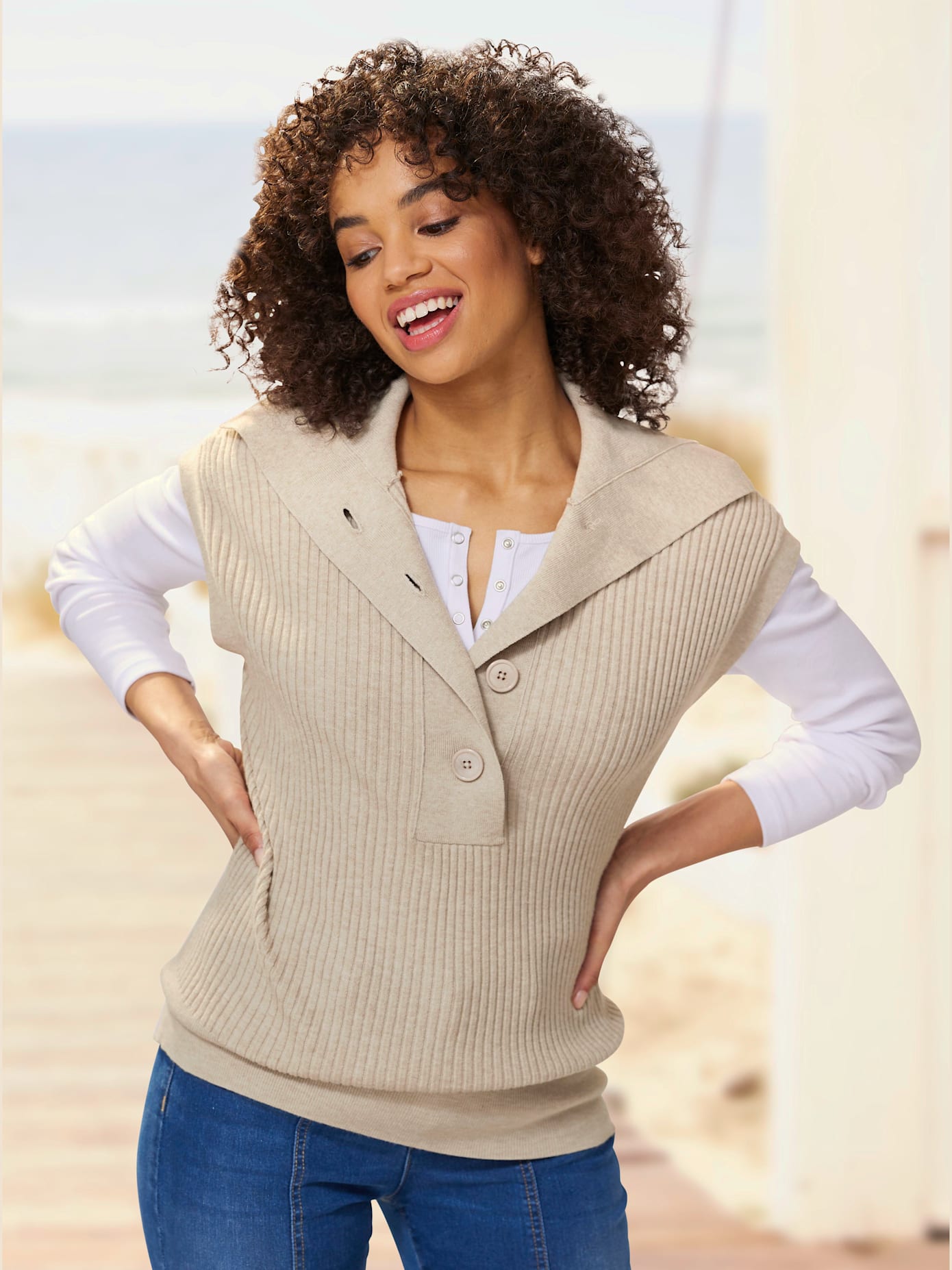 Débardeur en tricot 2 types de cols : col montant ou à revers