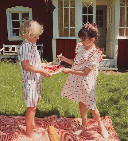 Flöss Kleid - Sofia - Soft White Berry m. Spitze