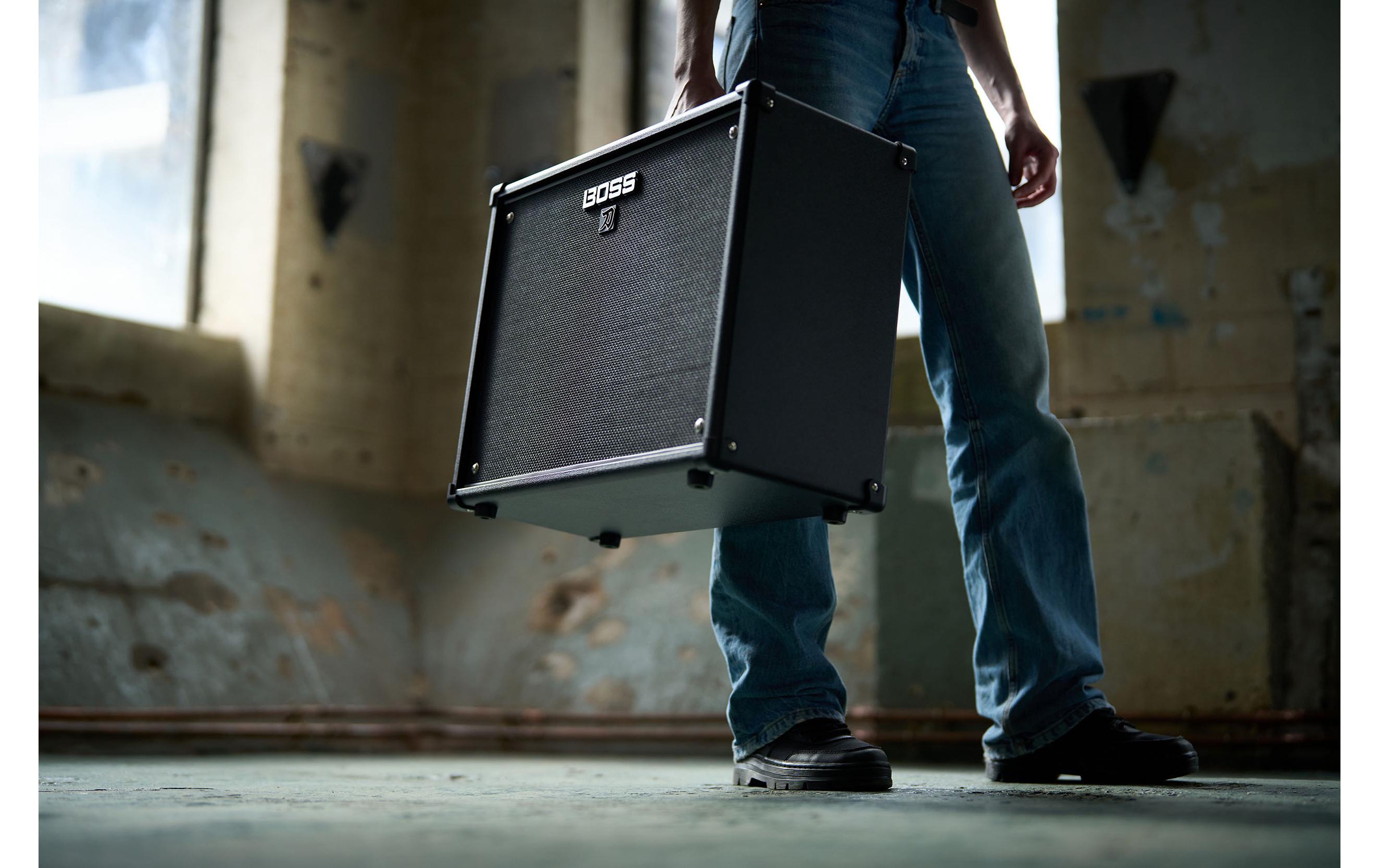 Combo KATANA-100 GEN 3<br>100 Watt Modelling Combo Verstärker für E-Gitarre
