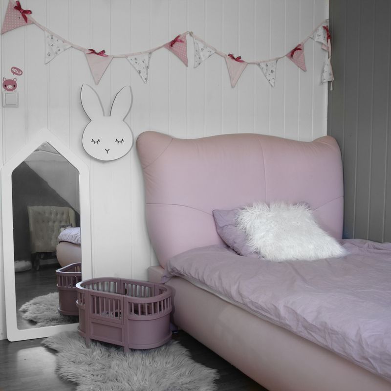 Maseliving Kanin Lampe i Eik, Hvitmalt