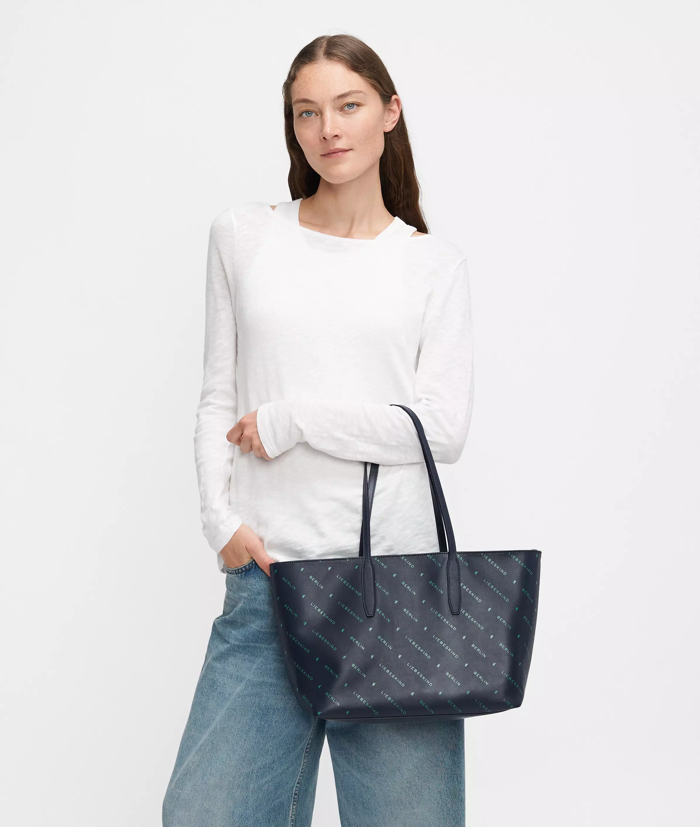 Monogram Shopper M Nappa leather shopper with Liebeskind Berlin lettering