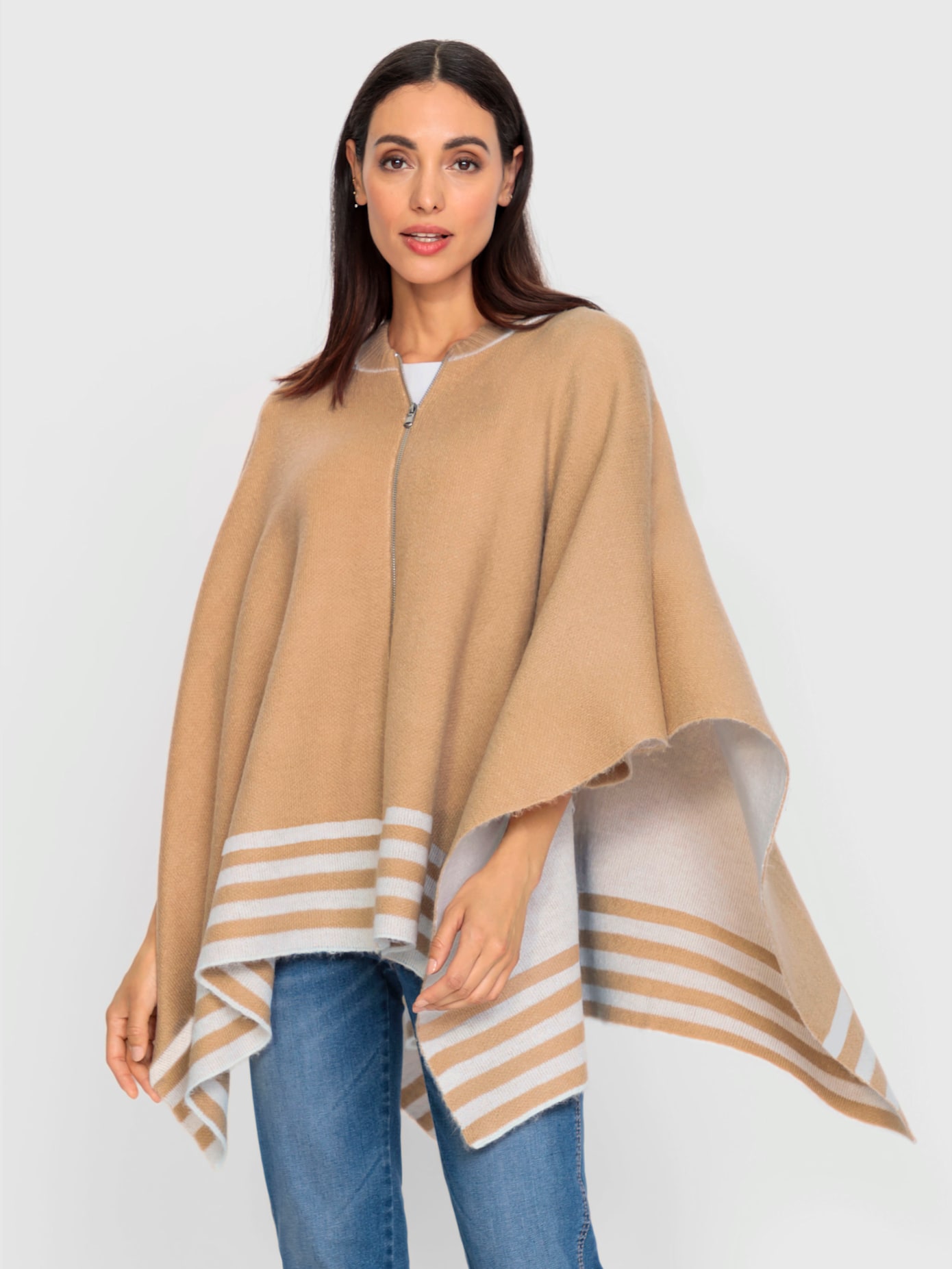 Cape en tricot rayures contrastées