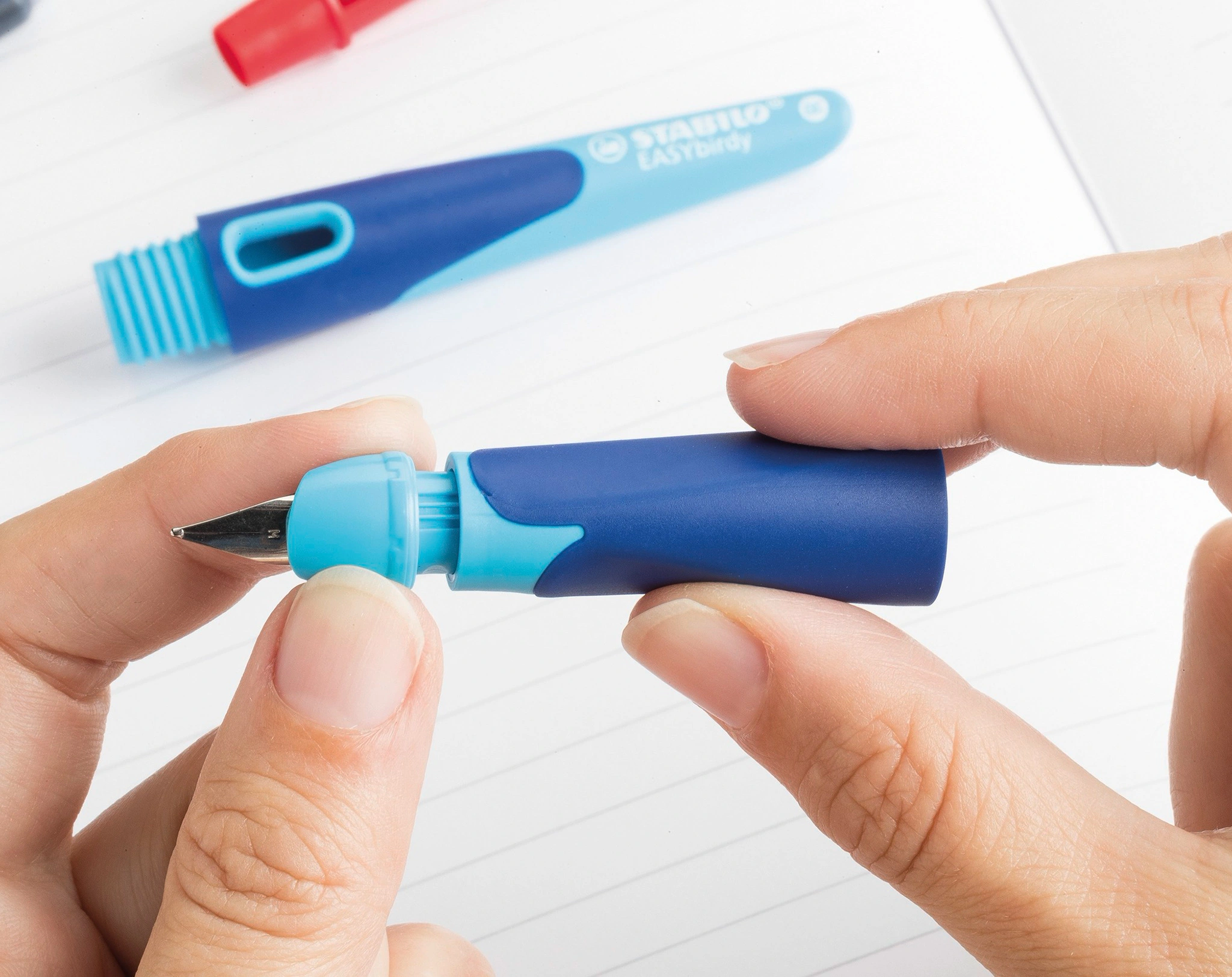 Schulfüller STABILO® EASYbirdy Feder A für Rechtshänder in mitternachtsblau/azur
