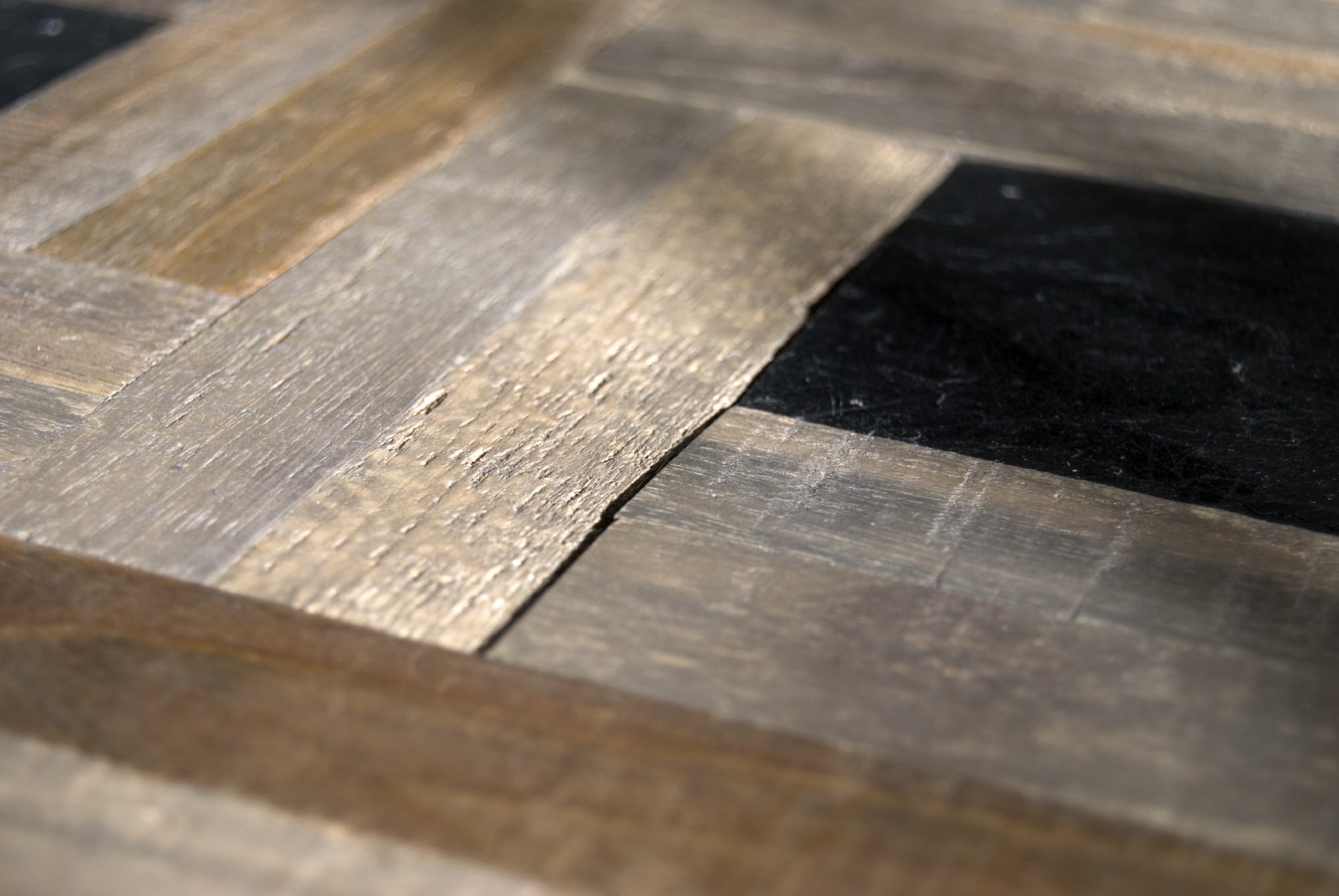 2er-Set Tisch 'Castone', aus recyceltem Teak, Naturstein und Eisen von fischer's lagerhaus