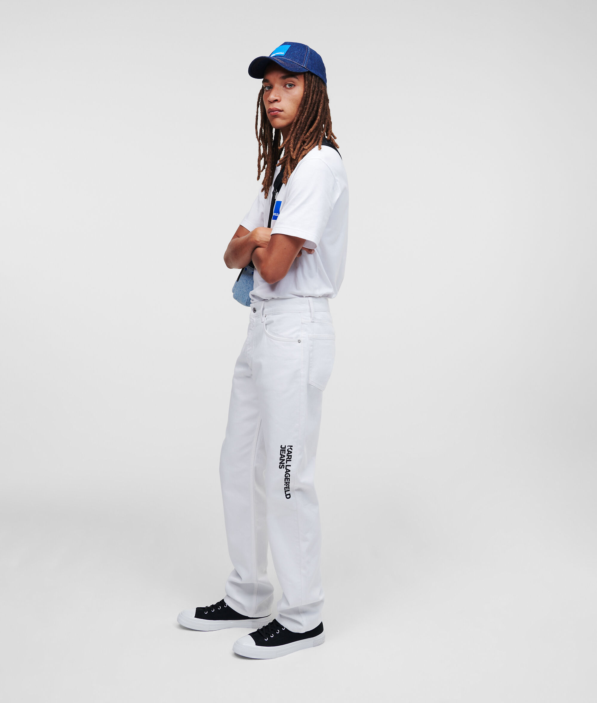 JEAN DROIT BLANC AVEC LOGO KLJ