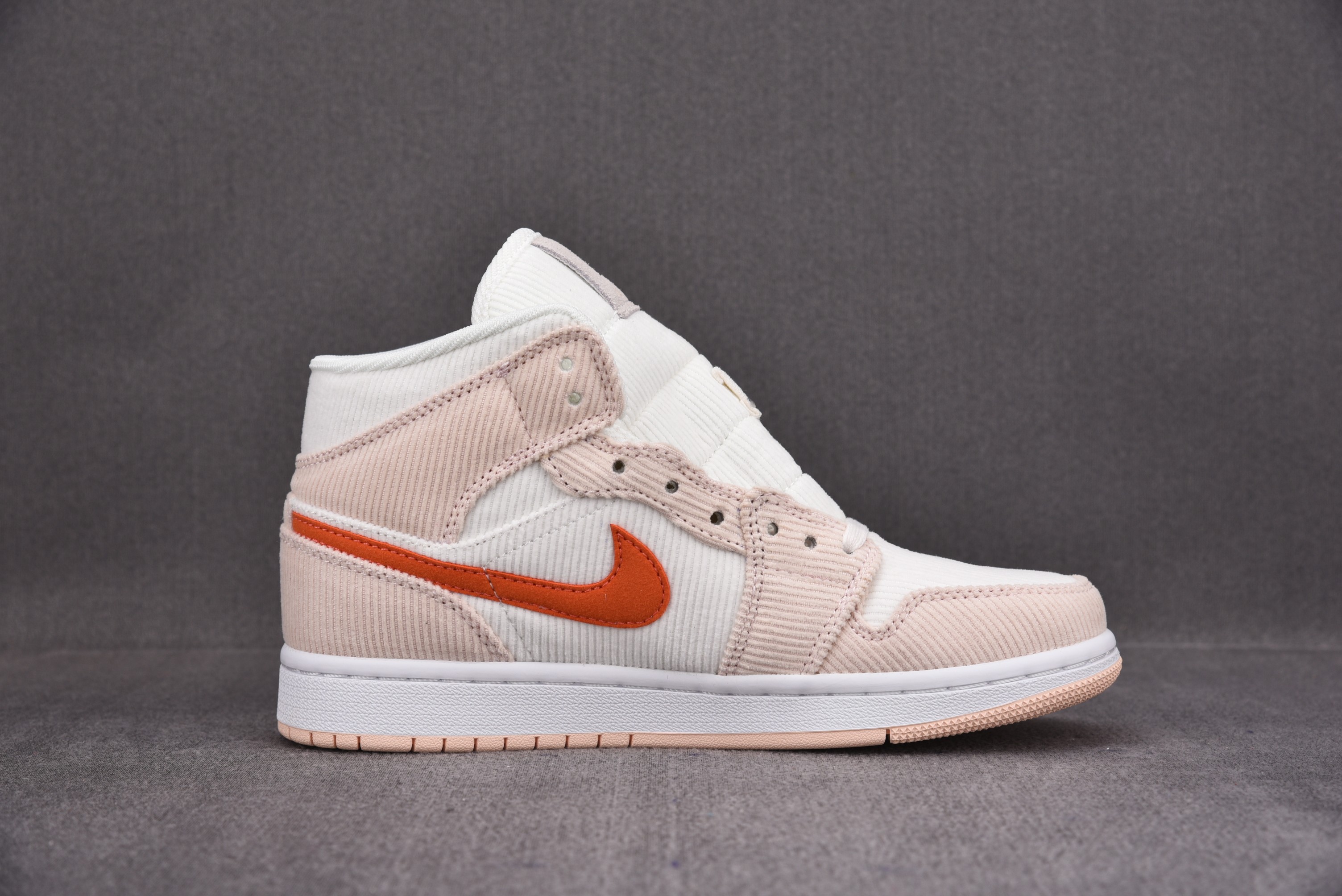 Jordan 1 Mid SE Corduroy Sail