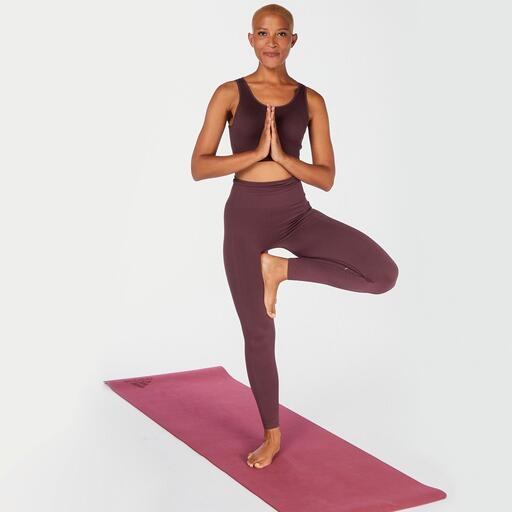 Nascida para Viver Yoga Naisha