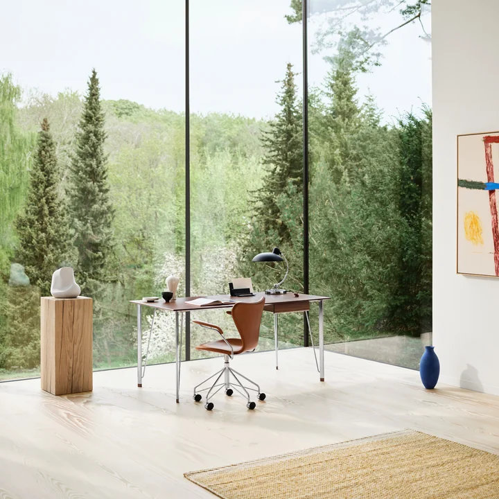 Fritz Hansen - FH3605 Schreibtisch, Chrom / Walnuss lackiert