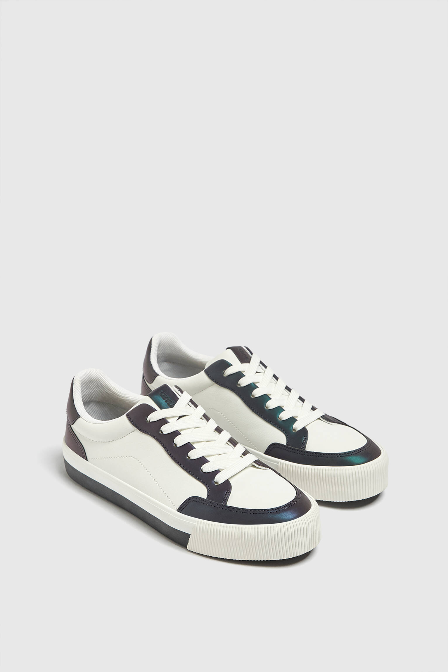 TÊNIS CASUAL IRIDESCENTE - BRANCO