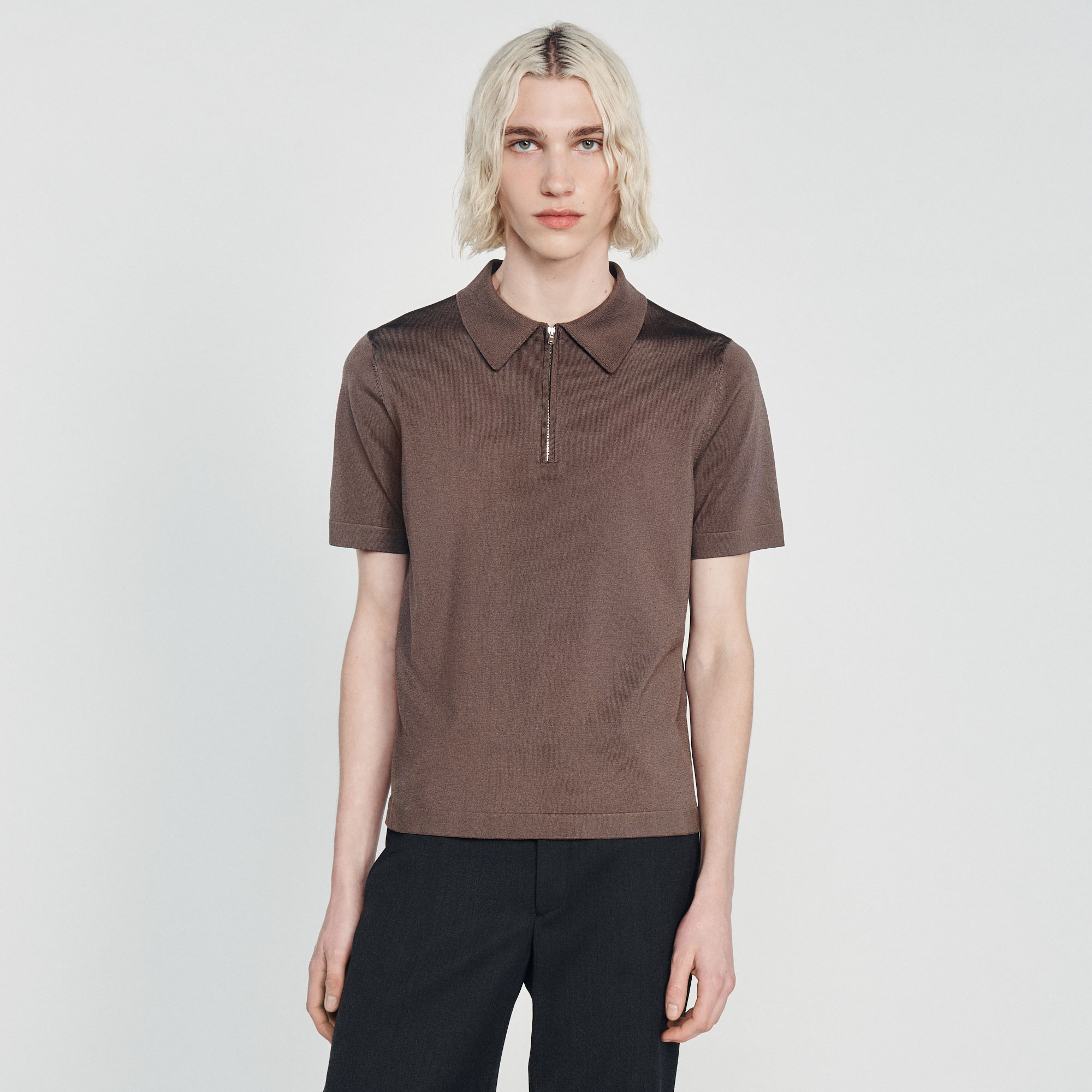 Polo en maille á col zippe