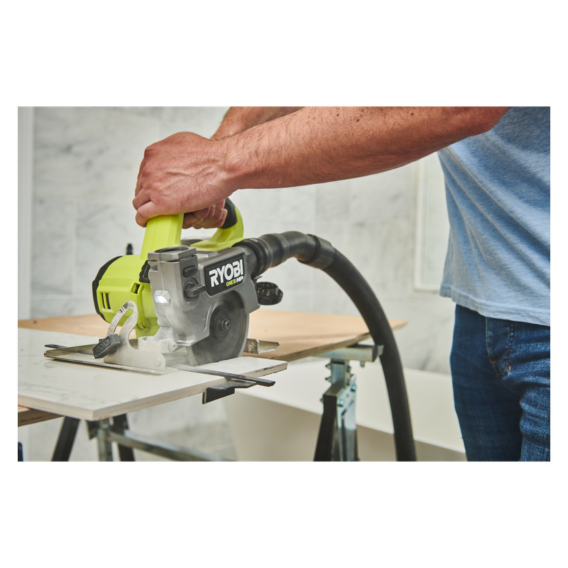 Batteridrevet flis- og klinksag 18 V 10 800 /min