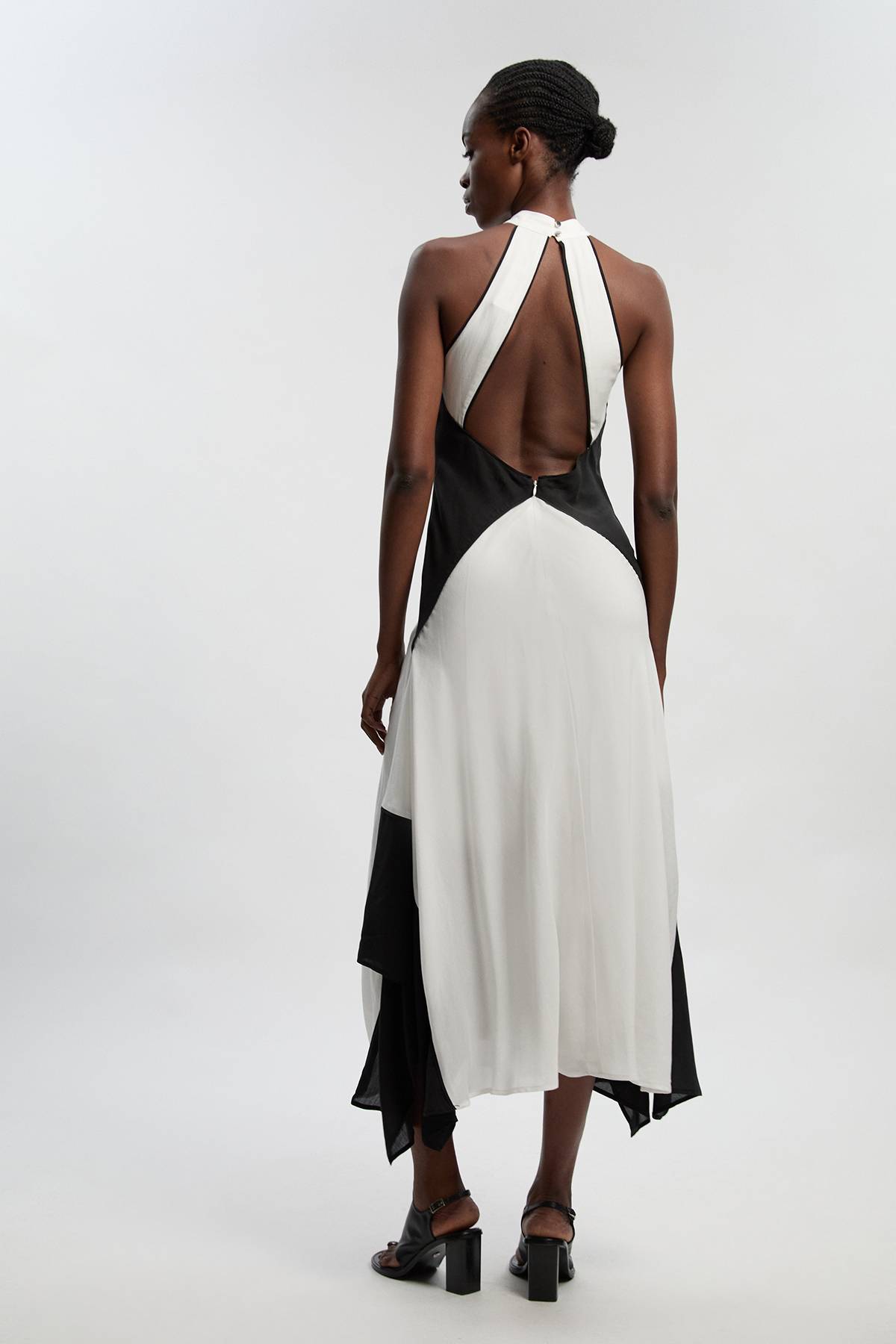 KarenMillen Robe Maxi Tissée Petite en Tencel Fluide à Blocs de Couleur et Col Licou