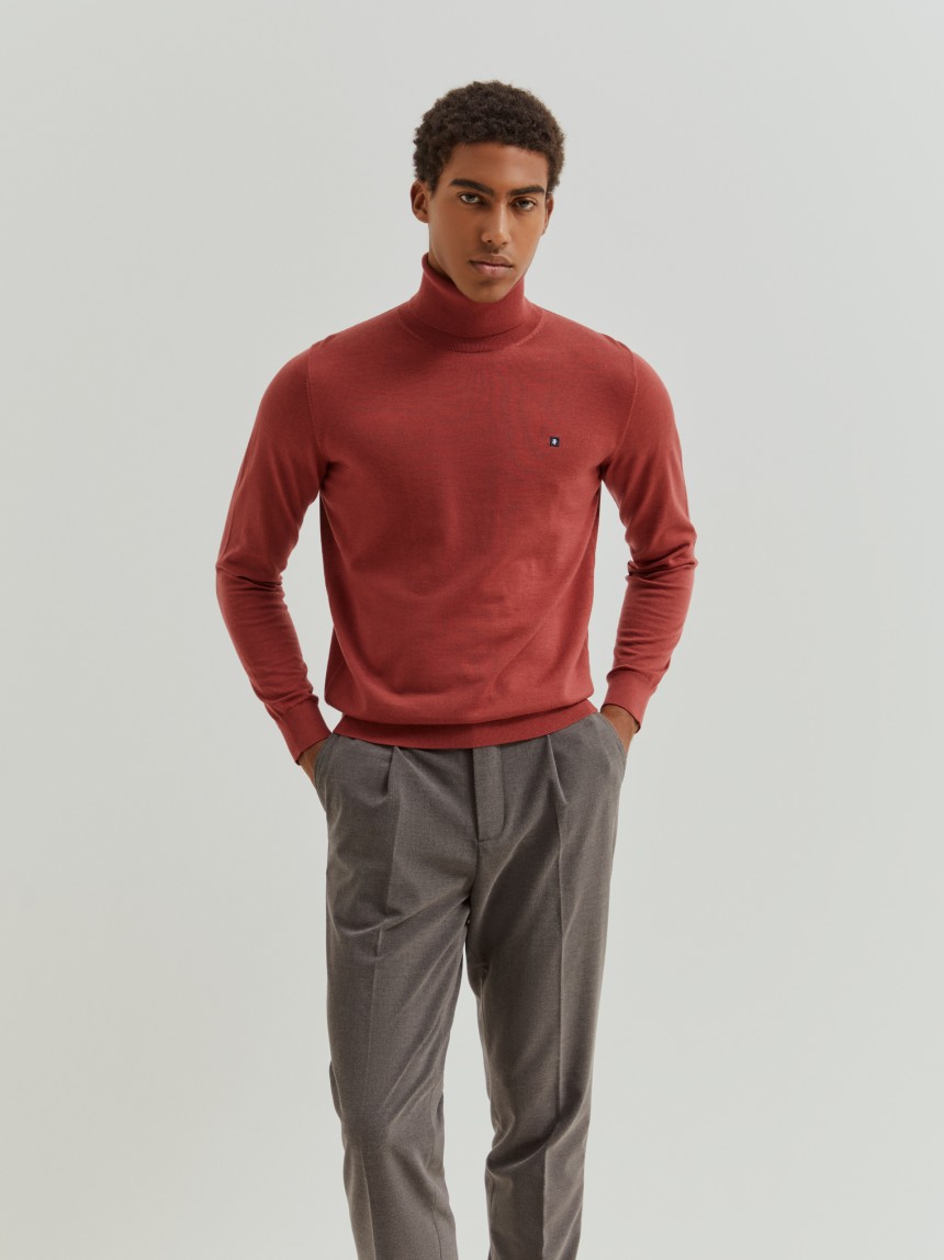 Camisola de gola alta de lã merino