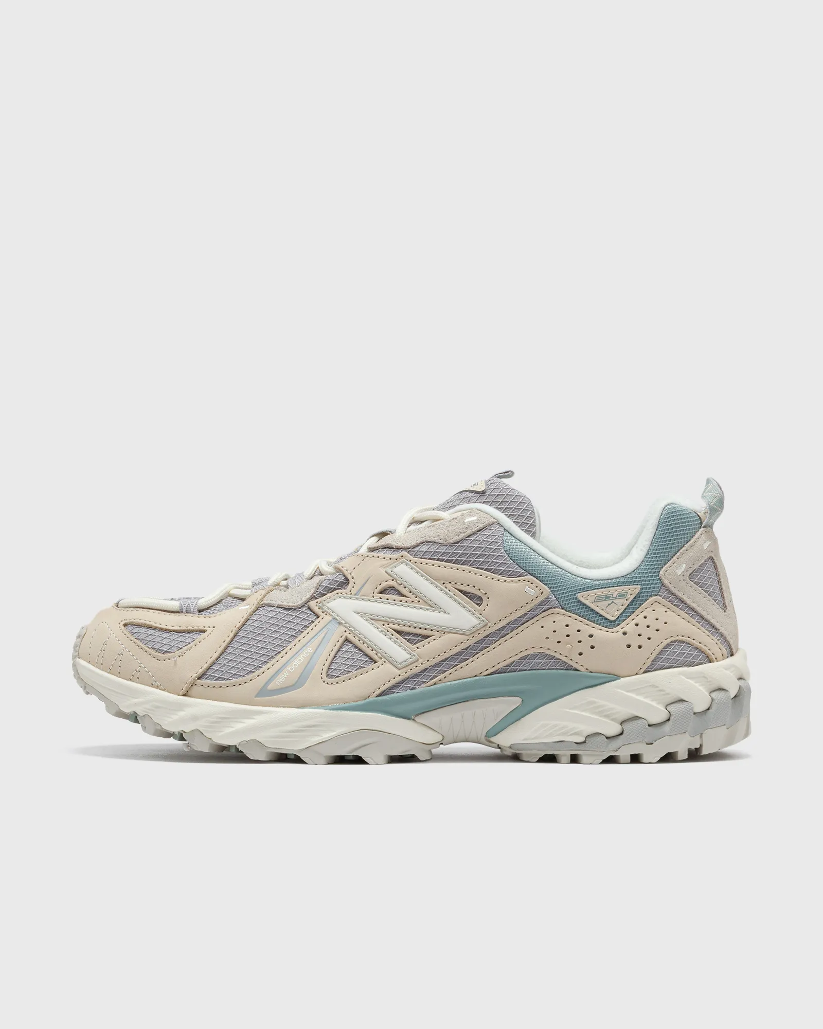 New Balance 610V1
