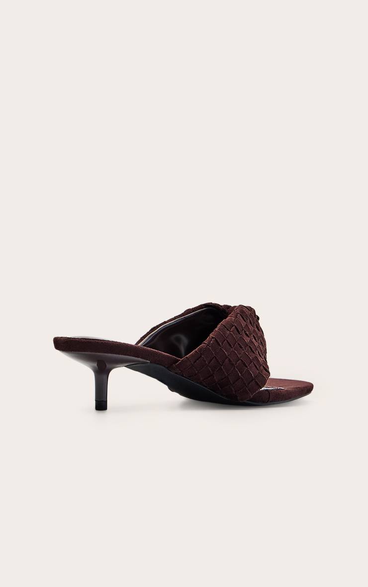 Chocolat Mules À Talon En Synthétique Tressée Avec Bride Entre Les Orteils