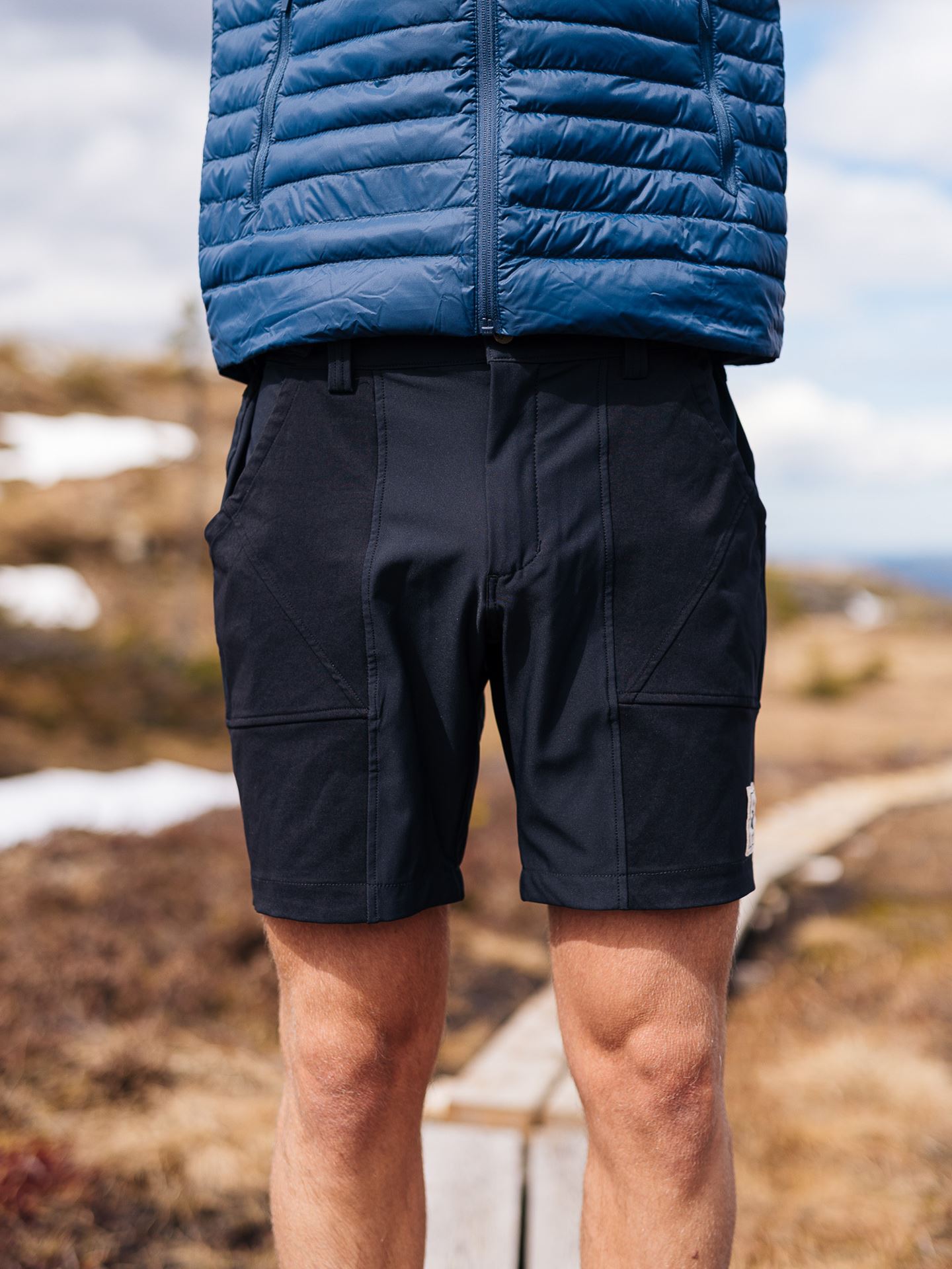1222 Light Sofsthell Shorts H